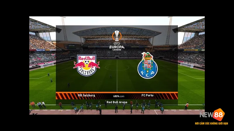 Cầu thủ Salzburg vượt qua cầu thủ Porto trên sân cỏ Cầu thủ Salzburg vượt qua cầu thủ Porto trên sân cỏ